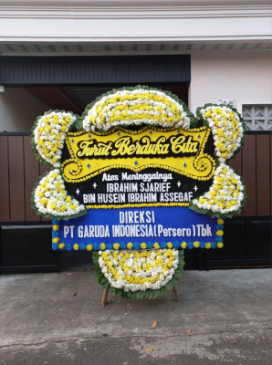 Papan Bunga Duka di Dempo Selatan