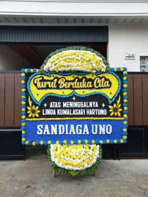 Papan Bunga Duka di Dempo Selatan